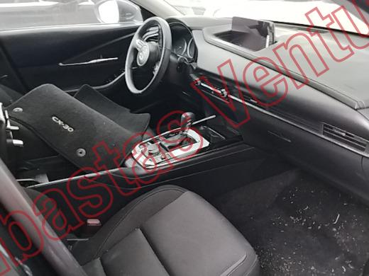 MAZDA CX30 2025, foto 12 de 19