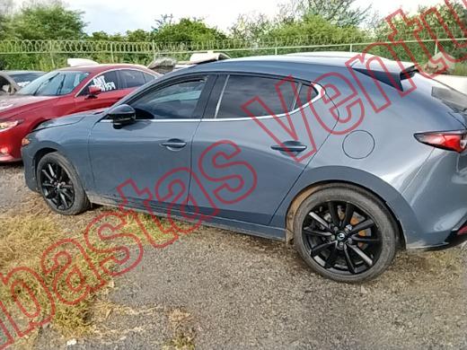MAZDA MAZDA 3 2025, foto 8 de 19