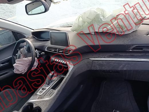 PEUGEOT 3008 2022, foto 14 de 19