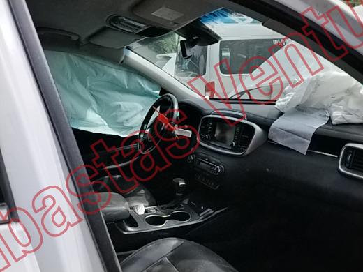 KIA SORENTO  2019, foto 12 de 19