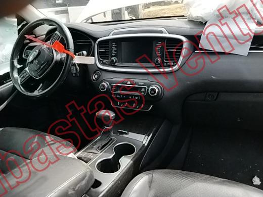 KIA SORENTO  2019, foto 14 de 19