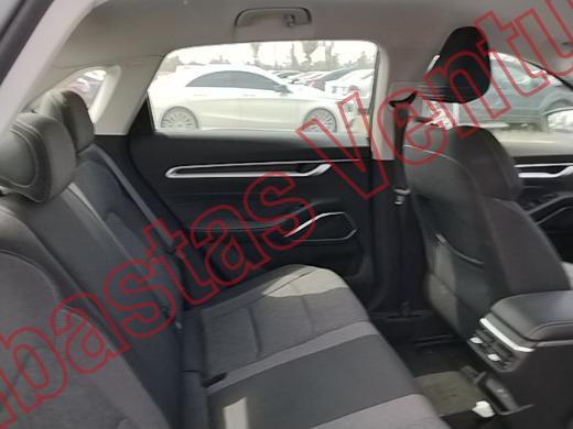 GEELY EMGRAND  2026, foto 13 de 19