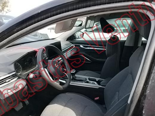 GEELY EMGRAND  2026, foto 17 de 19