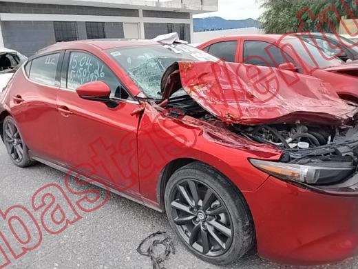 MAZDA MAZDA 3 2023, foto 4 de 19