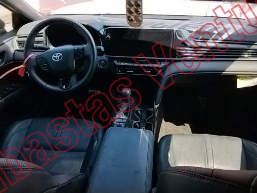 TOYOTA CAMRY 2025, foto 14 de 19