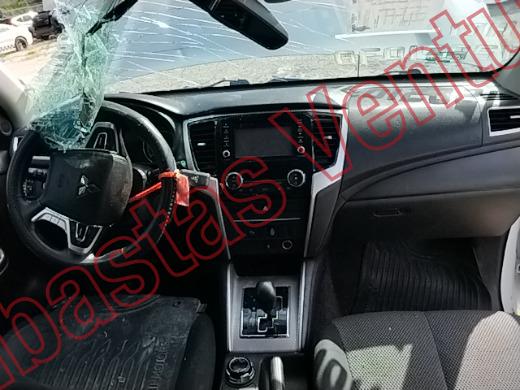 MITSUBISHI L200 2023, foto 14 de 19