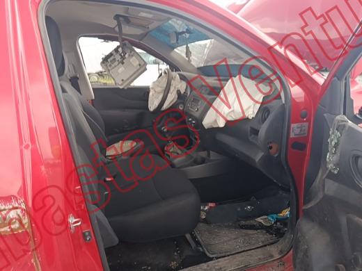NISSAN NP 300 2024, foto 12 de 19