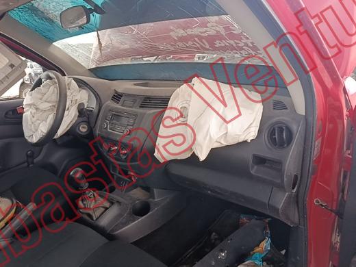 NISSAN NP 300 2024, foto 14 de 19