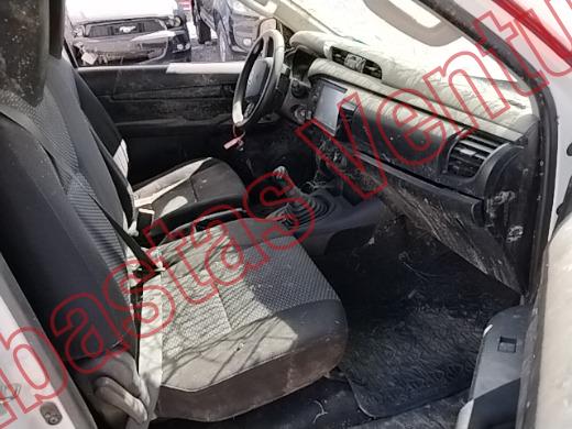 TOYOTA HILUX 2024, foto 12 de 19