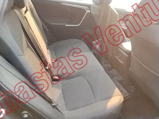TOYOTA RAV4 2025, foto 13 de 19