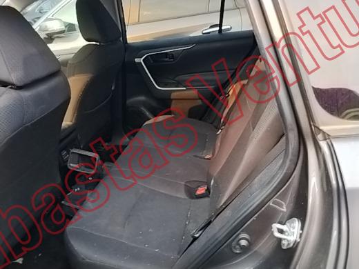 TOYOTA RAV4 2025, foto 16 de 19