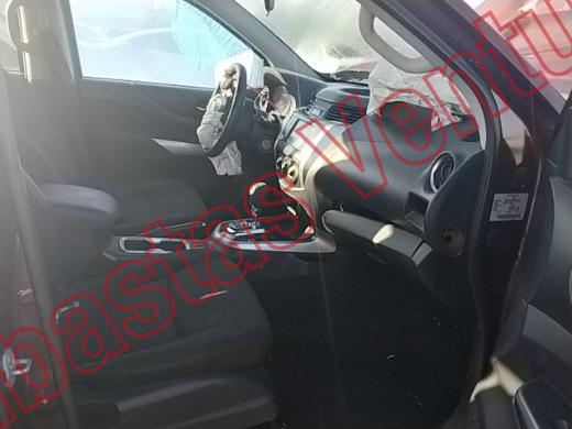 NISSAN FRONTIER 2023, foto 12 de 19