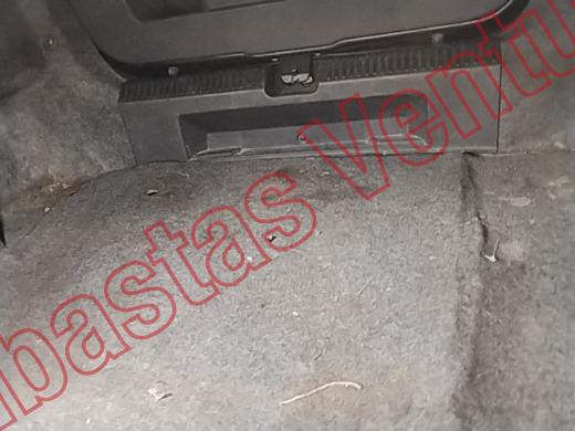 VOLKSWAGEN VENTO 2014, foto 15 de 19