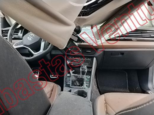 VOLKSWAGEN JETTA 2025, foto 14 de 19