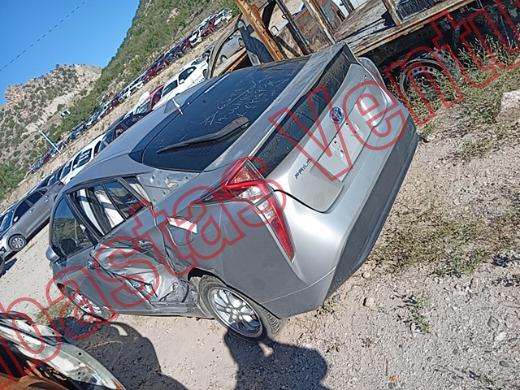 TOYOTA PRIUS 2018, foto 8 de 19