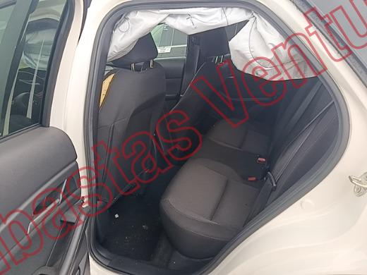 MAZDA CX-30 2026, foto 16 de 19