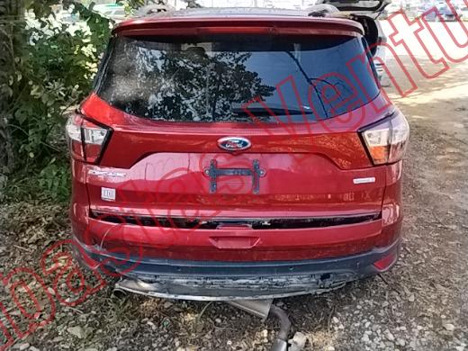 FORD ESCAPE 2018, foto 6 de 19