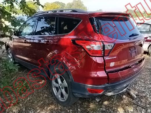FORD ESCAPE 2018, foto 8 de 19