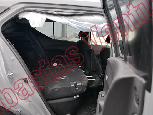 NISSAN KICKS 2025, foto 13 de 19