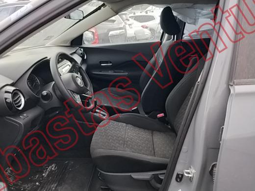 NISSAN KICKS 2025, foto 17 de 19