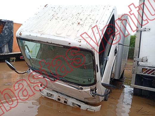 ISUZU ELF300 2012, foto 2 de 19