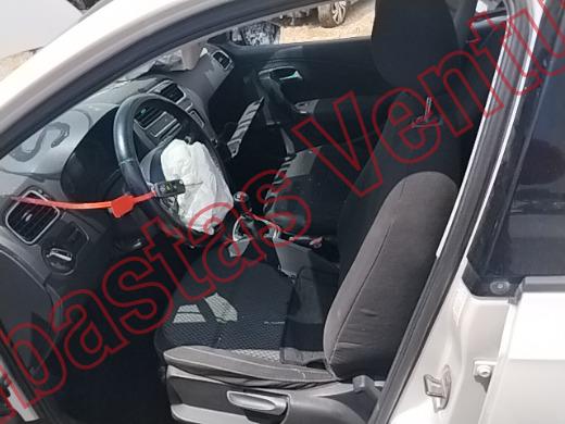 VOLKSWAGEN VENTO 2017, foto 17 de 19