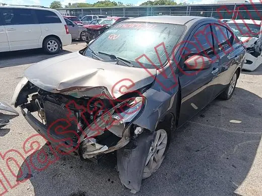 NISSAN VERSA 2016, foto 1 de 19