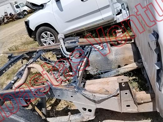 NISSAN NP 300 2018, foto 13 de 19