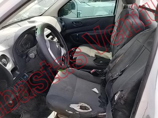 NISSAN NP 300 2018, foto 17 de 19