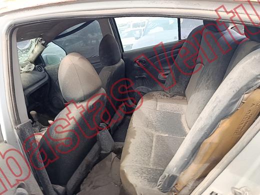 NISSAN VERSA 2019, foto 16 de 19