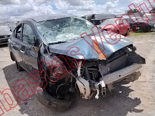 NISSAN VERSA 2015, foto 3 de 19