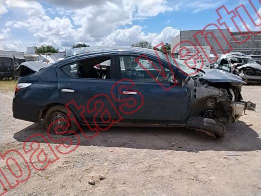 NISSAN VERSA 2015, foto 4 de 19