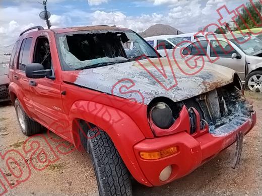 JEEP LIBERTY 2004, foto 3 de 19