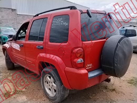 JEEP LIBERTY 2004, foto 7 de 19