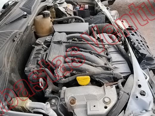 RENAULT CLIO 2009, foto 11 de 19