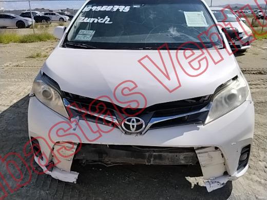 TOYOTA SIENNA 2019, foto 2 de 19