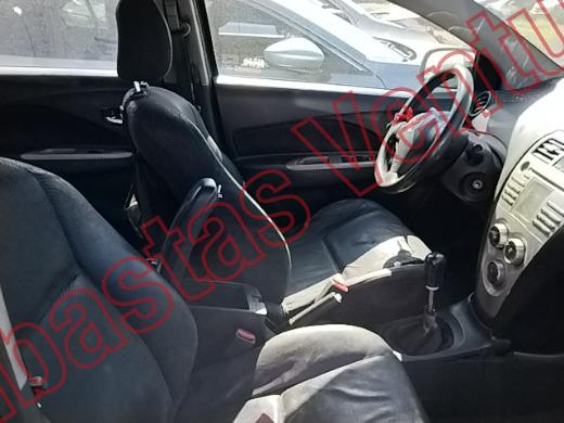 TOYOTA YARIS 2009, foto 12 de 19