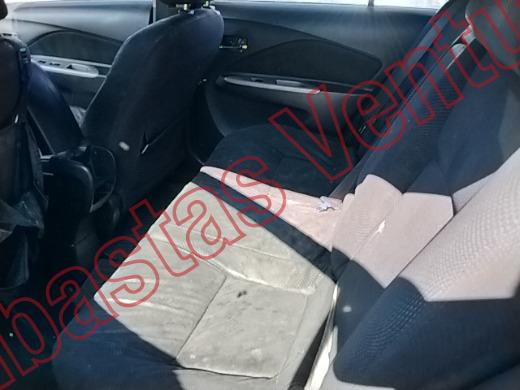 TOYOTA YARIS 2009, foto 16 de 19