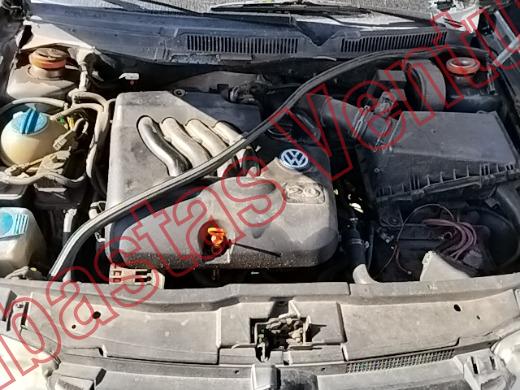 VOLKSWAGEN JETTA 2003, foto 10 de 19