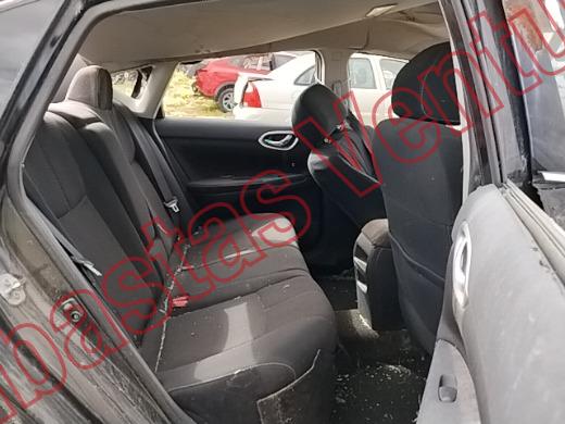 NISSAN SENTRA 2018, foto 13 de 19