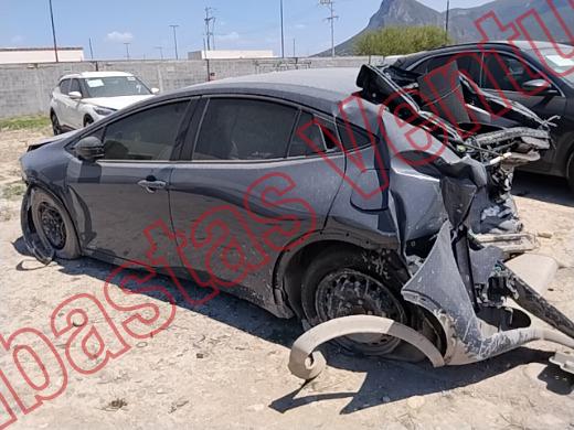 TOYOTA PRIUS 2025, foto 8 de 19