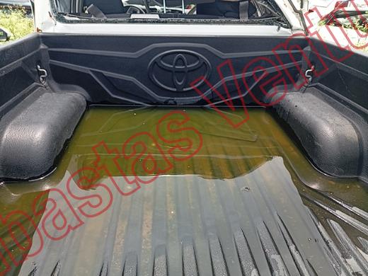 TOYOTA HILUX 2024, foto 15 de 19