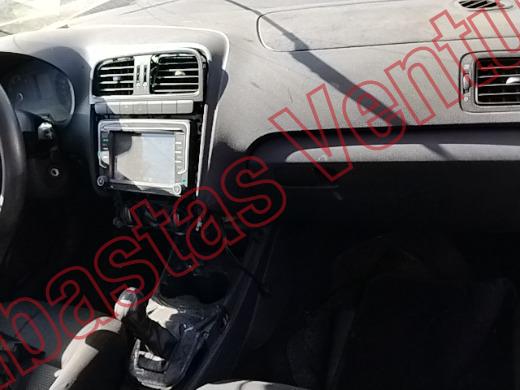 VOLKSWAGEN VENTO 2017, foto 14 de 19
