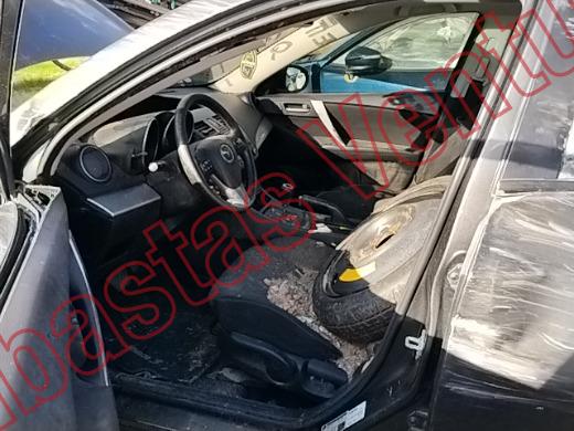 MAZDA MAZDA 3 2013, foto 17 de 19
