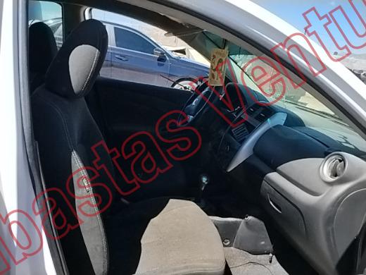 NISSAN VERSA 2018, foto 12 de 19
