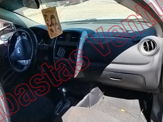 NISSAN VERSA 2018, foto 14 de 19