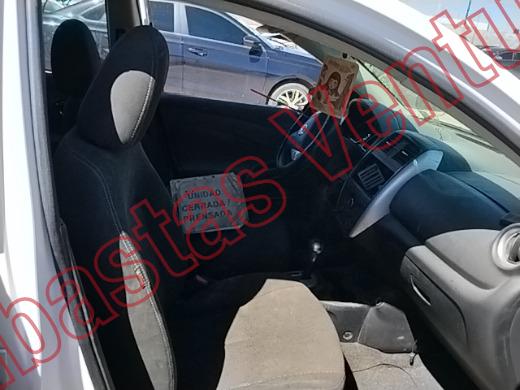 NISSAN VERSA 2018, foto 17 de 19