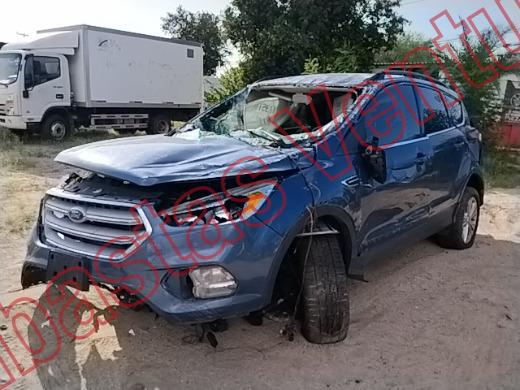 FORD ESCAPE 2018, foto 1 de 19
