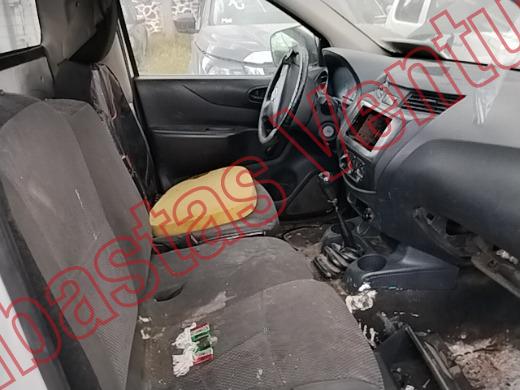 NISSAN NP300 2016, foto 12 de 19