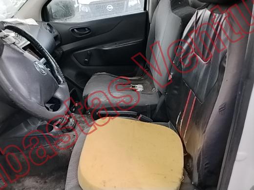 NISSAN NP300 2016, foto 16 de 19